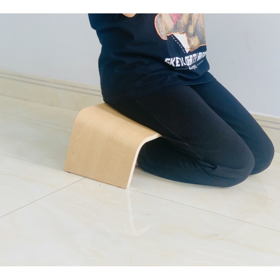 Ghế ngồi thiền Seiza kiểu Nhật, Làm thẳng cột sống, Đôn gác chân gỗ uốn cong Plyconcept Seiza Bench